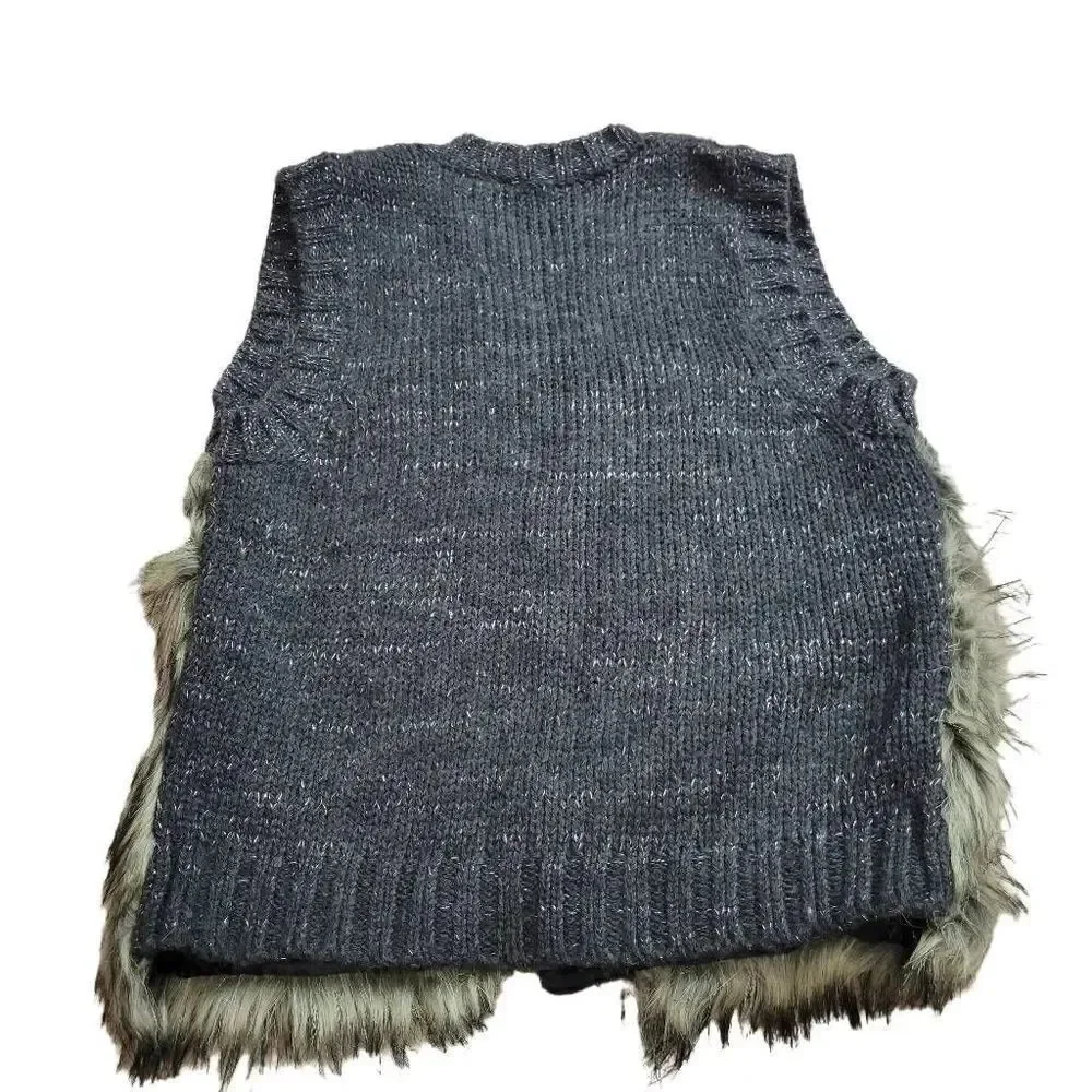 Heart n Crush faux fur sweater vest M8